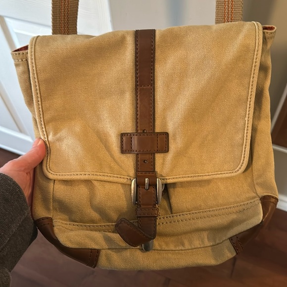 Tan Canvas Fossil crossbody bag - Picture 1 of 4